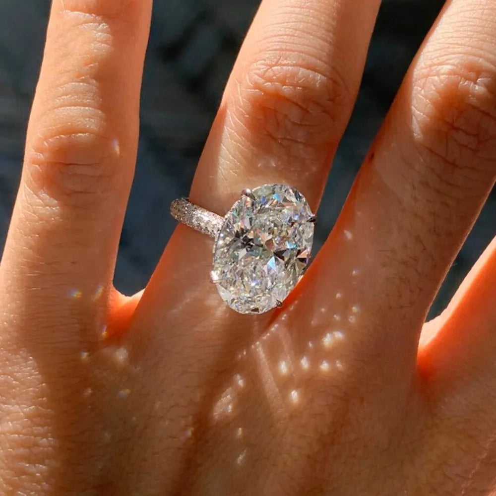 LUMINA™ Premium Oval Moissanite Ring – 8CT D VVS1 | Luxury 925 Silver