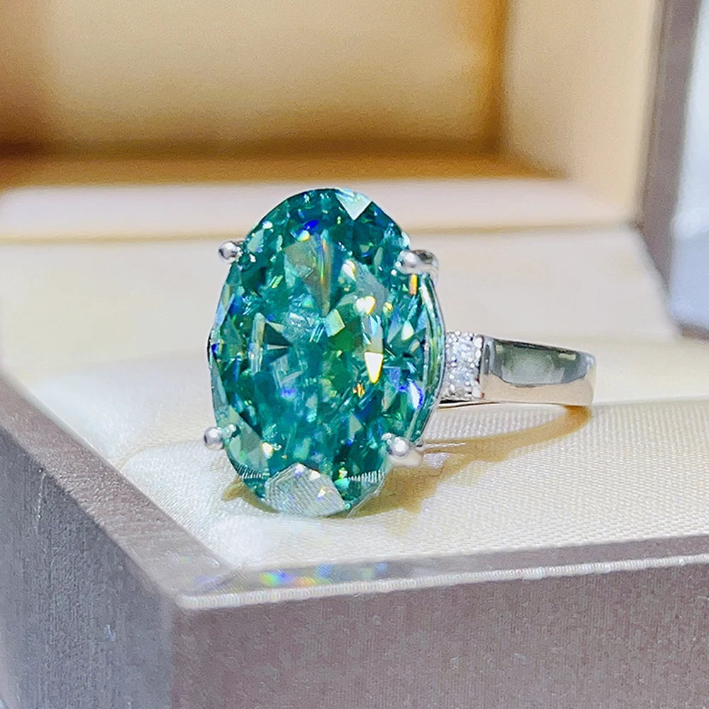 Lumina Green Moissanite Ring 10ct | 925 Sterling Silver Luxury Women’s Ring