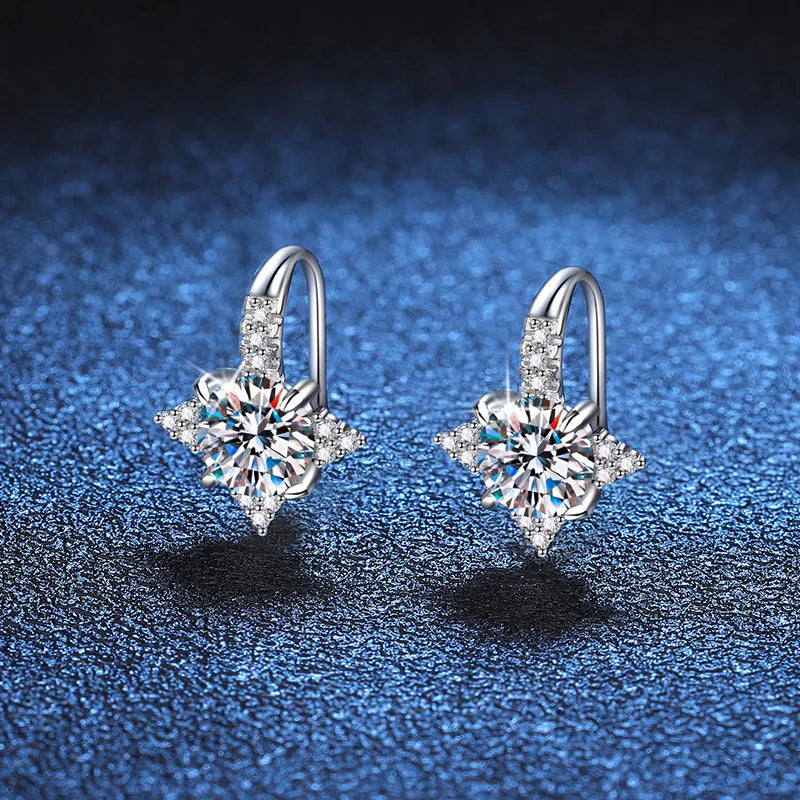 Luxury VVS1 D Color Moissanite Stud Earrings 925 Silver With GRA Certificate עגילי מוסנייט יוקרתיים VVS1 צבע D כסף 925 כולל תעודת GRA