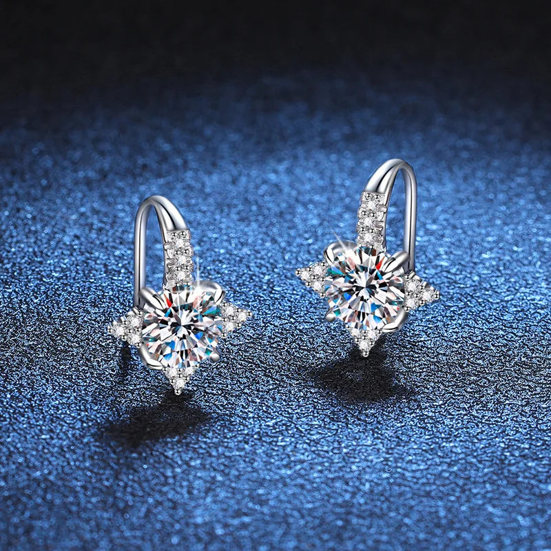 Luxury VVS1 D Color Moissanite Stud Earrings 925 Silver With GRA Certificate עגילי מוסנייט יוקרתיים VVS1 צבע D כסף 925 כולל תעודת GRA