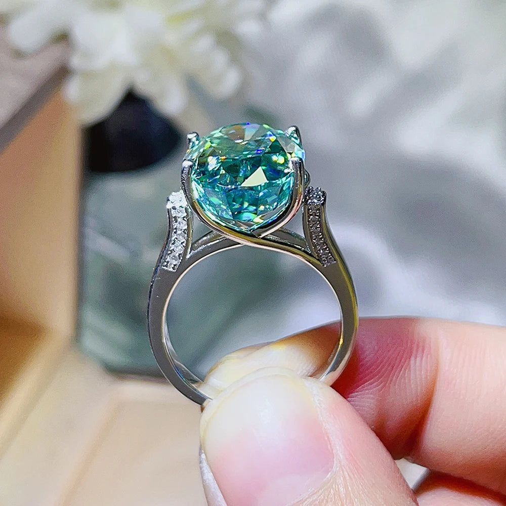Lumina Green Moissanite Ring 10ct | 925 Sterling Silver Luxury Women’s Ring