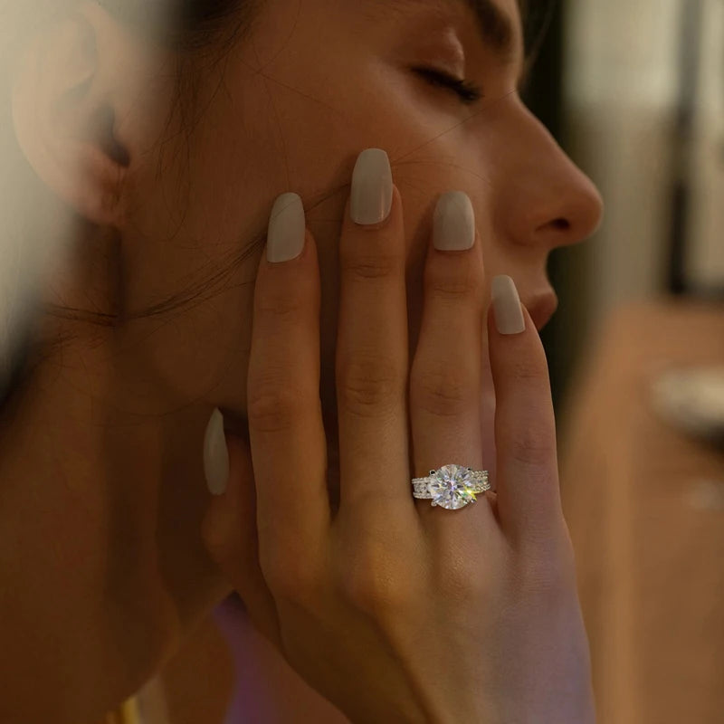 LUMINA 2 Carat Moissanite Ring – 925 Sterling Silver | Diamond Look